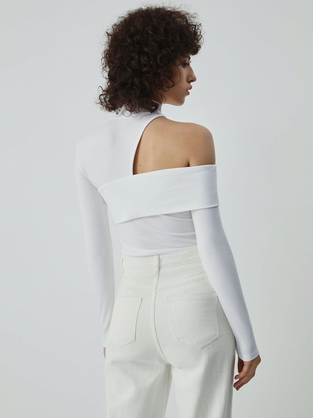 Ribgebreide Coltrui Top met Moderne Asymmetrische Uitsnijding
