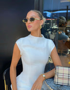 Moderne Zonnebril met Ovaal Design