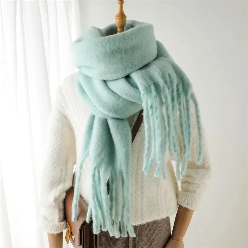 Amarah Zachte Scarf voor Dames - Trendy met Franjes
