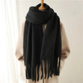 Amarah Zachte Scarf voor Dames - Trendy met Franjes