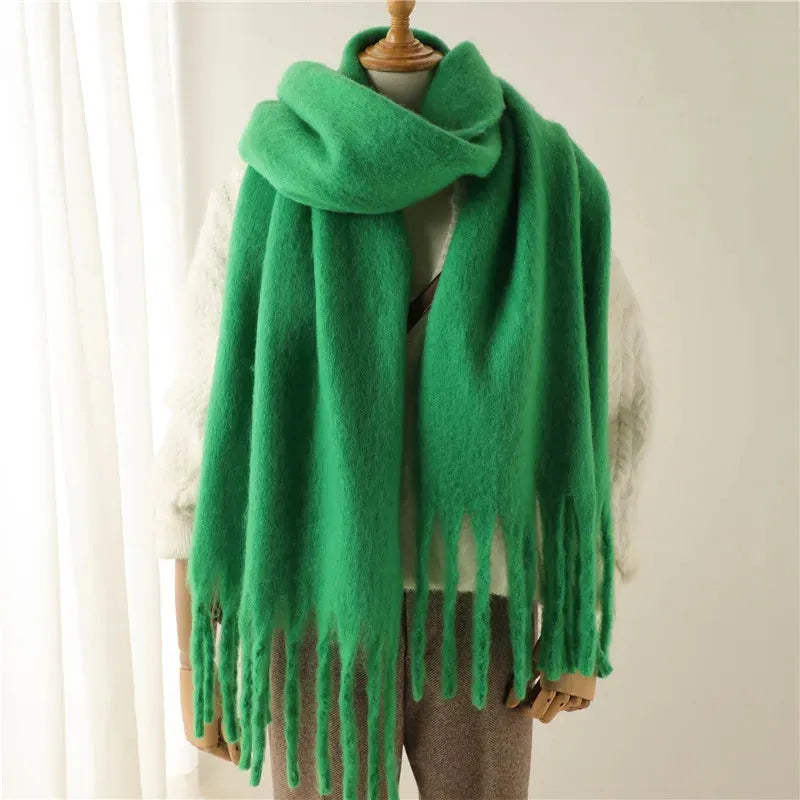 Amarah Zachte Scarf voor Dames - Trendy met Franjes