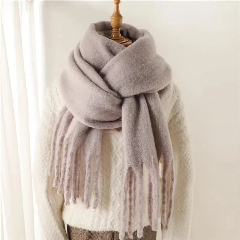 Amarah Zachte Scarf voor Dames - Trendy met Franjes