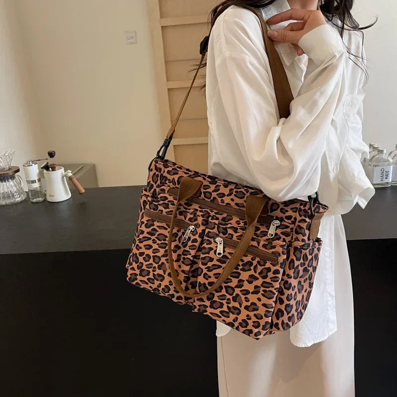 Tote Bag met Meerdere Ritsvakken