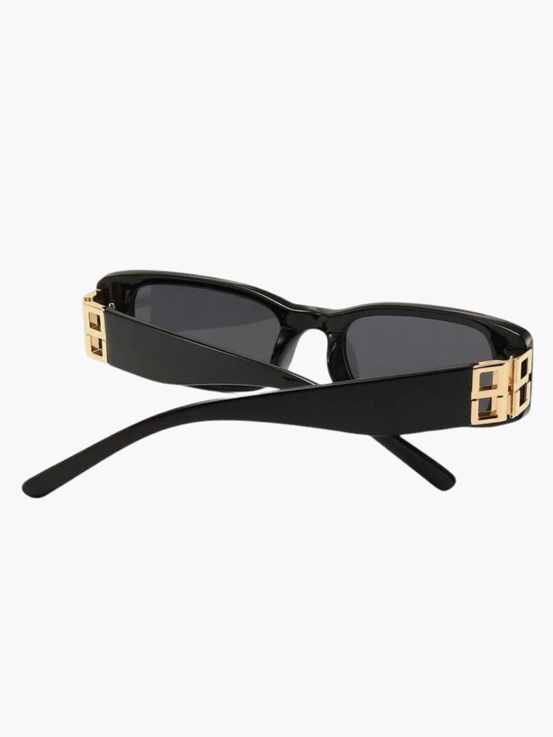 Gabriela Navarro | Zwarte Luxe Rectangular Zonnebril met Gouden Details